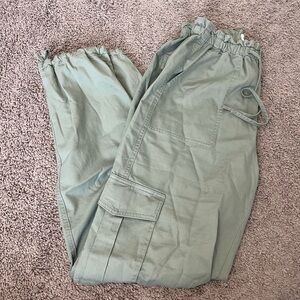 Abercrombie & Fitch Women’s Green Cargo Pants
